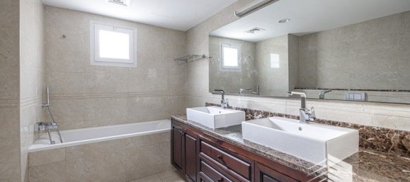 4 bedrooms Villa in Meadows, UAE No. 6914 17