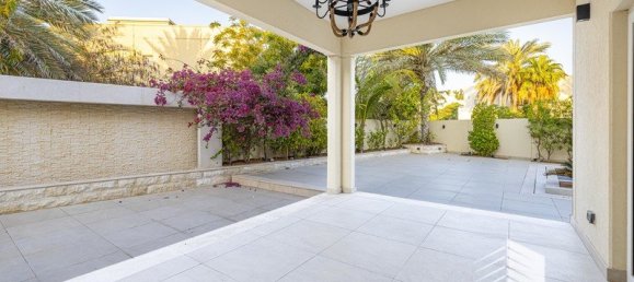 4 bedrooms Villa in Meadows, UAE No. 6914 24