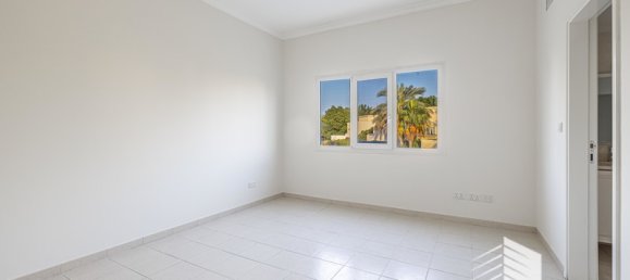 4 bedrooms Villa in Meadows, UAE No. 6914 16