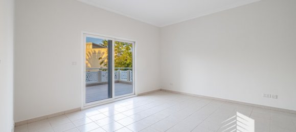 4 bedrooms Villa in Meadows, UAE No. 6914 18