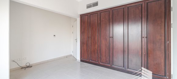 4 bedrooms Villa in Meadows, UAE No. 6914 25