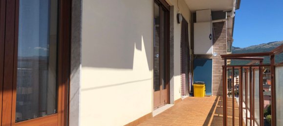 Квартира с 4 спальнями в Изерния, Италия № 352986 22