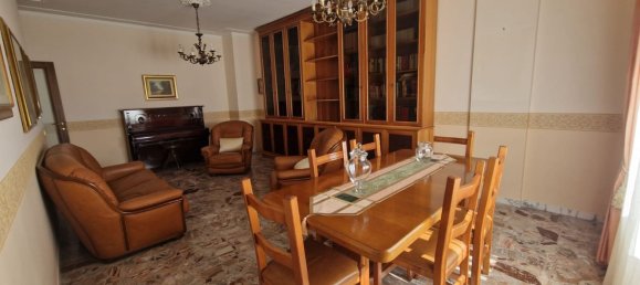 Квартира с 4 спальнями в Изерния, Италия № 352986 3