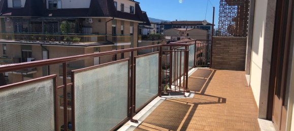 Квартира с 4 спальнями в Изерния, Италия № 352986 18