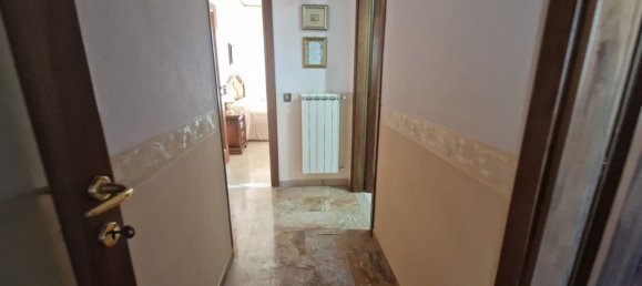 Квартира с 4 спальнями в Изерния, Италия № 352986 15