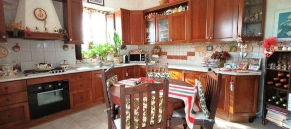 Casa de 5 dormitorios en Fondi, Italy No. 332283 15