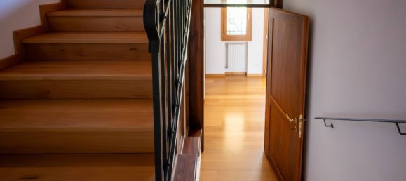 Вилла с 4 спальнями в Чизон Ди Вальмарино, Италия № 323260 17