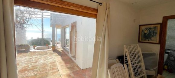 5 bedrooms Villa in Estepona, Spain No. 79957 32