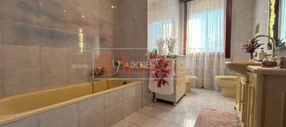 7 rooms House in Padua, Italy No. 215788 18