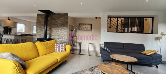 4 bedrooms Castles in Haute-Kontz, France No. 85517 2