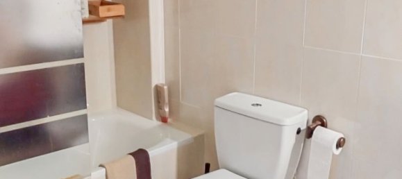 1 bedroom Apartment in Granada, Spain No. 156060 9