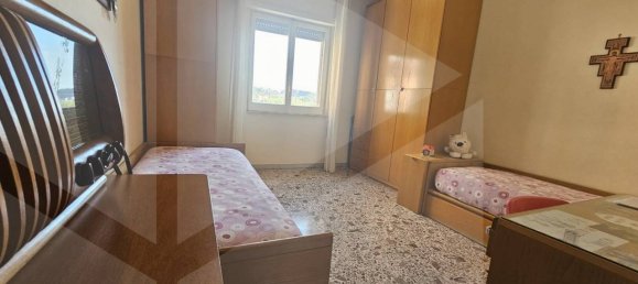 3 rooms Apartment in Pozzuoli, Italy No. 34497 14