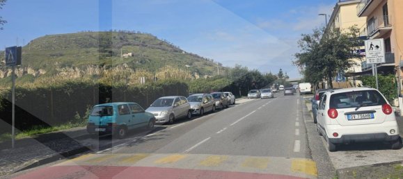 3 rooms Apartment in Pozzuoli, Italy No. 34497 6