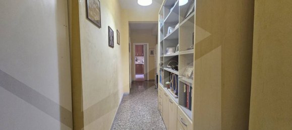 3 rooms Apartment in Pozzuoli, Italy No. 34497 22