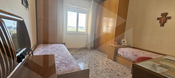 3 rooms Apartment in Pozzuoli, Italy No. 34497 13