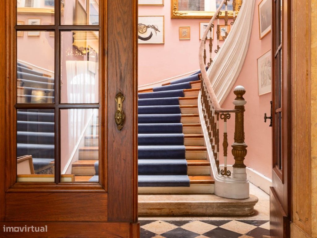 6 bedrooms Castles in Lisbon, Portugal No. 329040