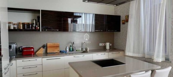 5 Schlafzimmer Gewerbliche Immobilie in Agios Tychonas, Cyprus, Nr. 18819 6