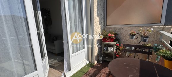 Квартира с 3 комнатами в Санари-сюр-Мер, Франция № 339503 6