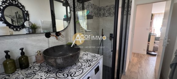 Квартира с 3 комнатами в Санари-сюр-Мер, Франция № 339503 4