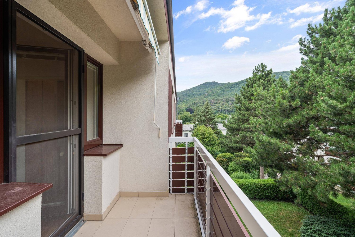 3 bedrooms Apartment in Hinterbruhl, Austria No. 216899