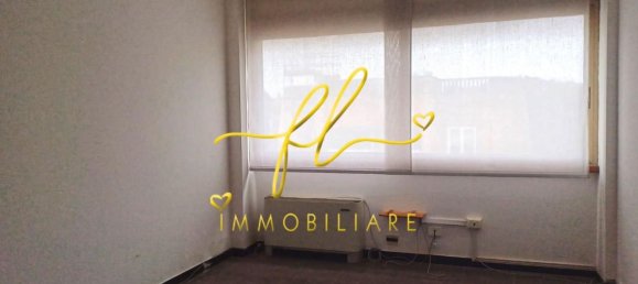 40m² Office in Castagneto Carducci, Italy No. 89216 6