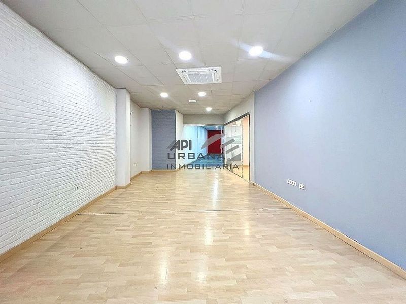 241m² Commercial property in Cordoba, Spain No. 225997