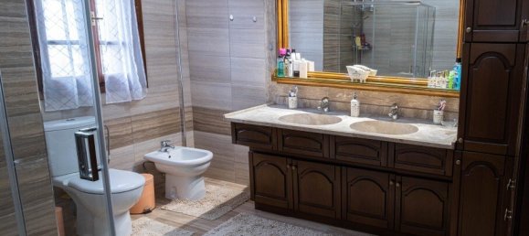 4 bedrooms Villa in Thermaic Gulf, Greece No. 2709 28