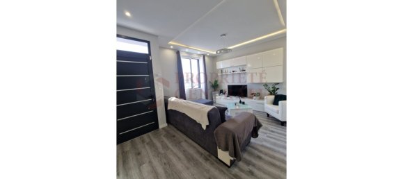 3 bedrooms Villa in Funchal, Portugal No. 141772 2