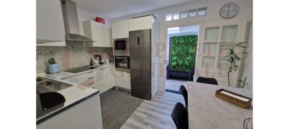 3 bedrooms Villa in Funchal, Portugal No. 141772 11