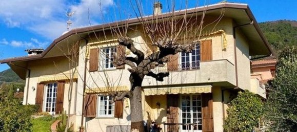 Studio in Pietrasanta, Italy No. 88037 7