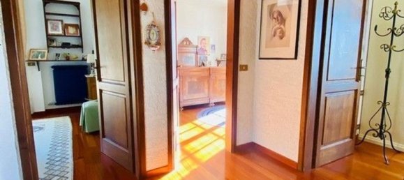 Studio in Pietrasanta, Italy No. 88037 18