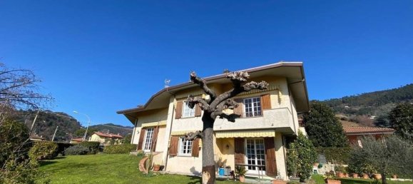 Studio in Pietrasanta, Italy No. 88037 2