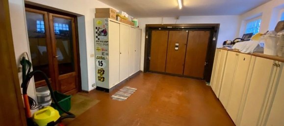 Studio in Pietrasanta, Italy No. 88037 29