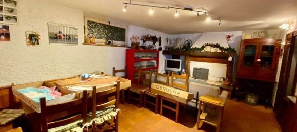 Studio in Pietrasanta, Italy No. 88037 27