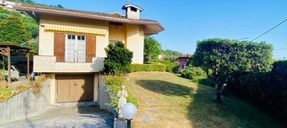 Studio in Pietrasanta, Italy No. 88037 36