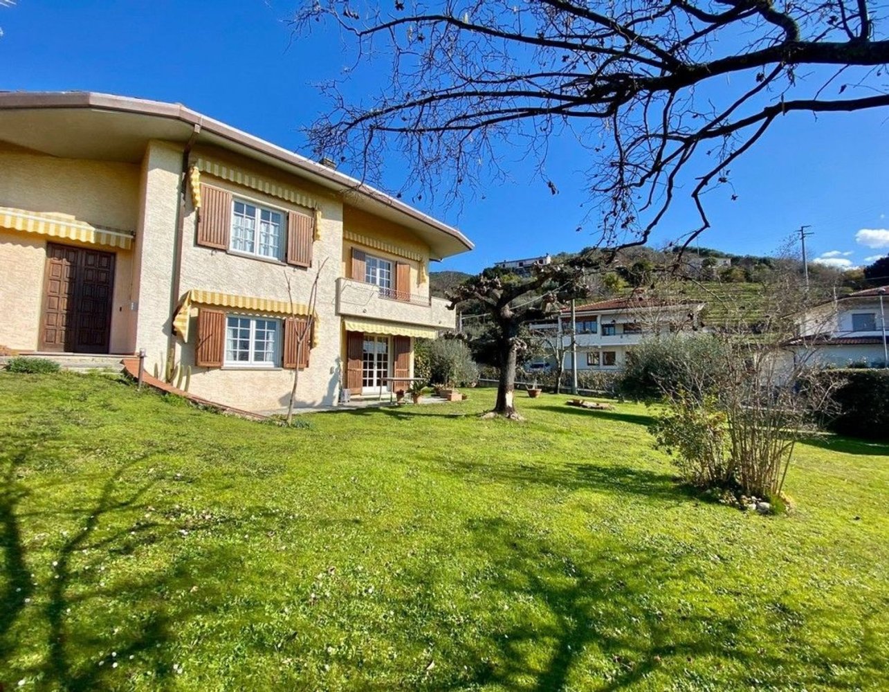 Studio in Pietrasanta, Italy No. 88037