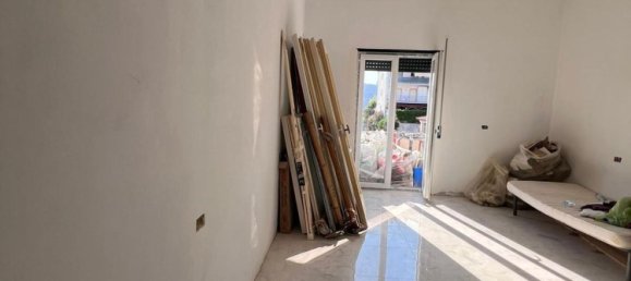 3 rooms Apartment in Pontecagnano Faiano, Italy No. 295221 2