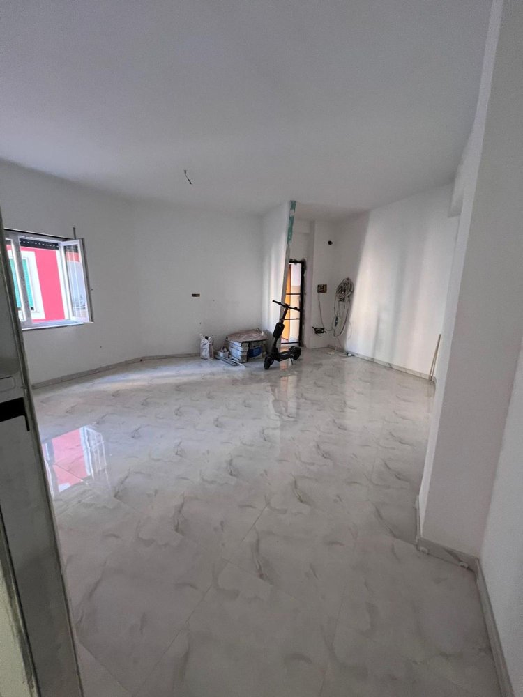 3 rooms Apartment in Pontecagnano Faiano, Italy No. 295221