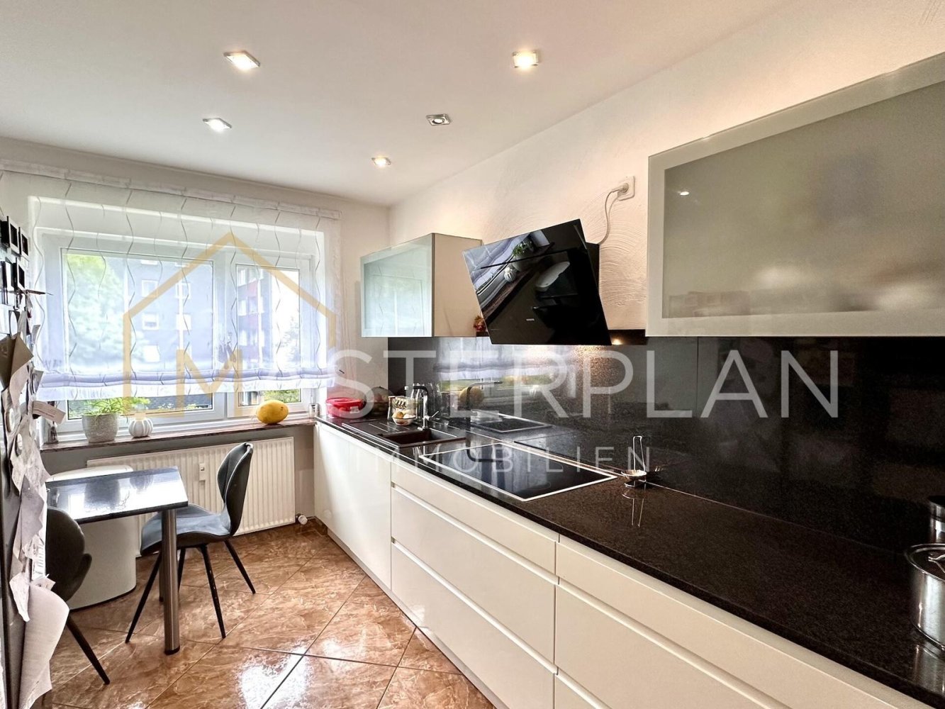 2 bedrooms Apartment in Saarbrucken, Germany No. 293843