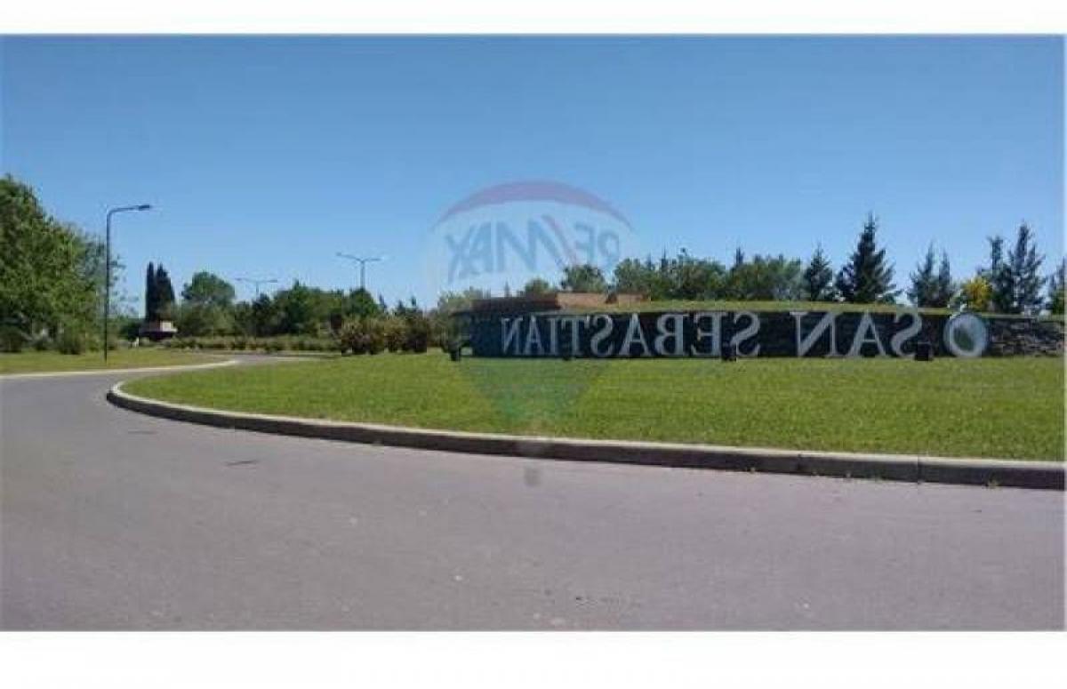  Land in Escobar, Argentina No. 118595