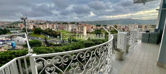 3 rooms Apartment in Naples, Italy No. 162739 9