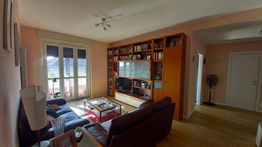 2 bedrooms Apartment in Milan, Italy No. 248194