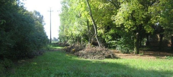 6 rooms House in Soliera, Italy No. 224590 10