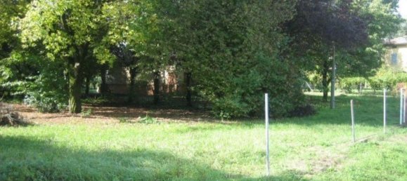 6 rooms House in Soliera, Italy No. 224590 11