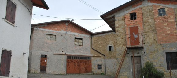 400m² Building in Carpineti, Italy No. 134294 33
