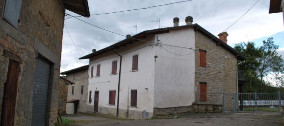 400m² Building in Carpineti, Italy No. 134294 25