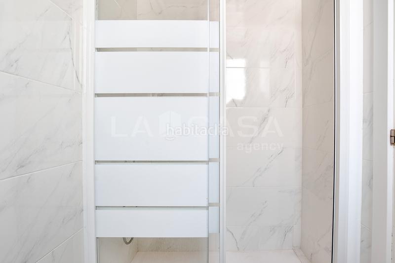 2 bedrooms Penthouse in L'Hospitalet de Llobregat, Spain No. 144375