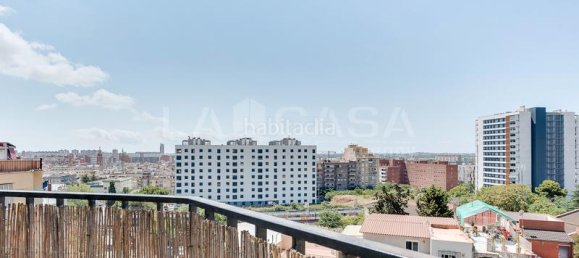 2 bedrooms Penthouse in L'Hospitalet de Llobregat, Spain No. 144375 58