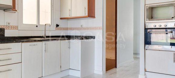 2 bedrooms Penthouse in L'Hospitalet de Llobregat, Spain No. 144375 12