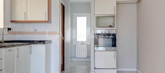 2 bedrooms Penthouse in L'Hospitalet de Llobregat, Spain No. 144375 17